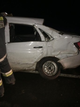 Авария в Уфе: около ЖК «Миловский парк» «Лада Гранта» столкнулась с «Рено», погибла женщина