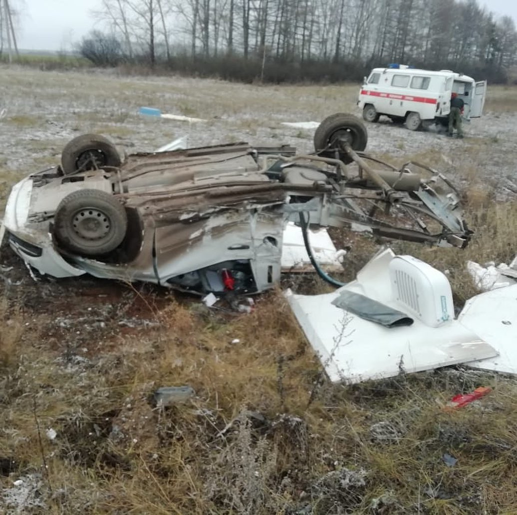 Авария на трассе Буздяк-Чекмагуш-Дюртюли:  столкнулись автомобили Toyota Land Cruiser и «Лада ВИС»