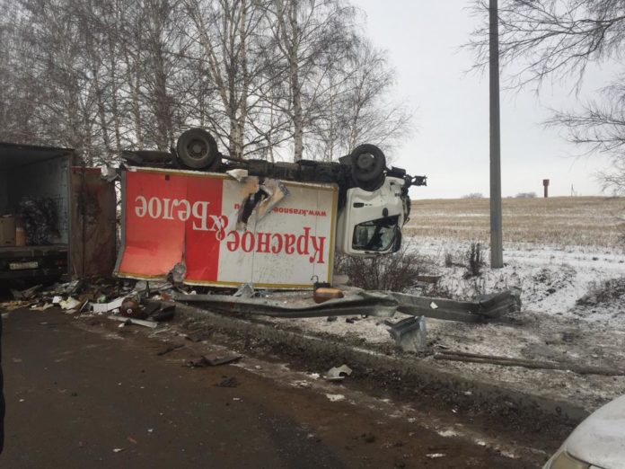 Авария на трассе Уфа-Стерлитамак: столкнулись «Газель» и грузовик сети «Красное & Белое»