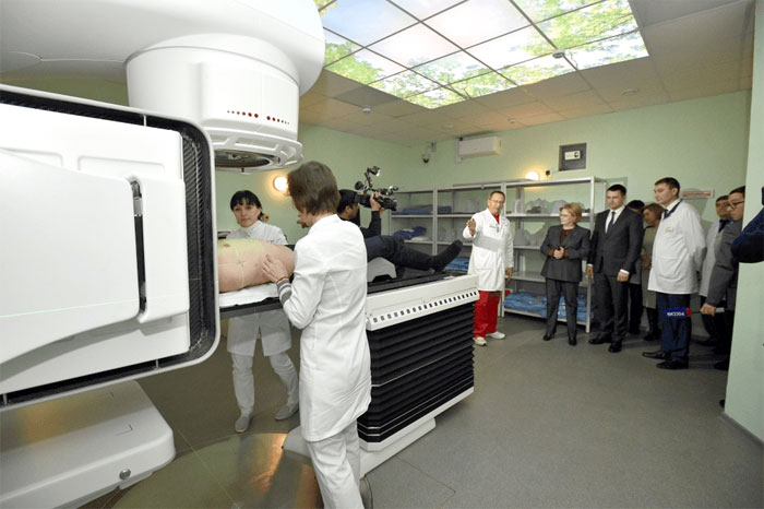 Вероника Скворцова в Уфе посетила Республиканский клинический онкодиспансер