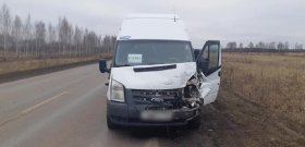 Авария в Чишминском районе: на трассе «Чишмы – Киргиз Мияки» столкнулись «Нива» и автобус, пострадали два человека