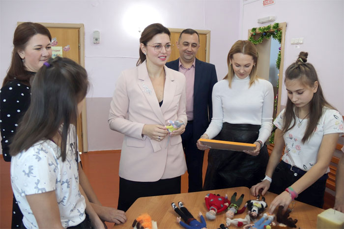 Каринэ Хабирова посетила детский дом в Учалинском районе