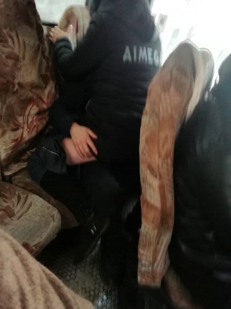 В Уфе молодые люди занялись сексом прямо на кресле в автобусе