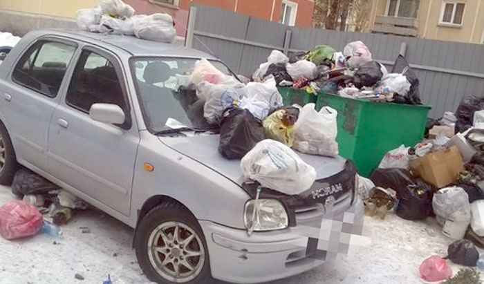 В Башкирии будут штрафовать за парковку на мусорных площадках