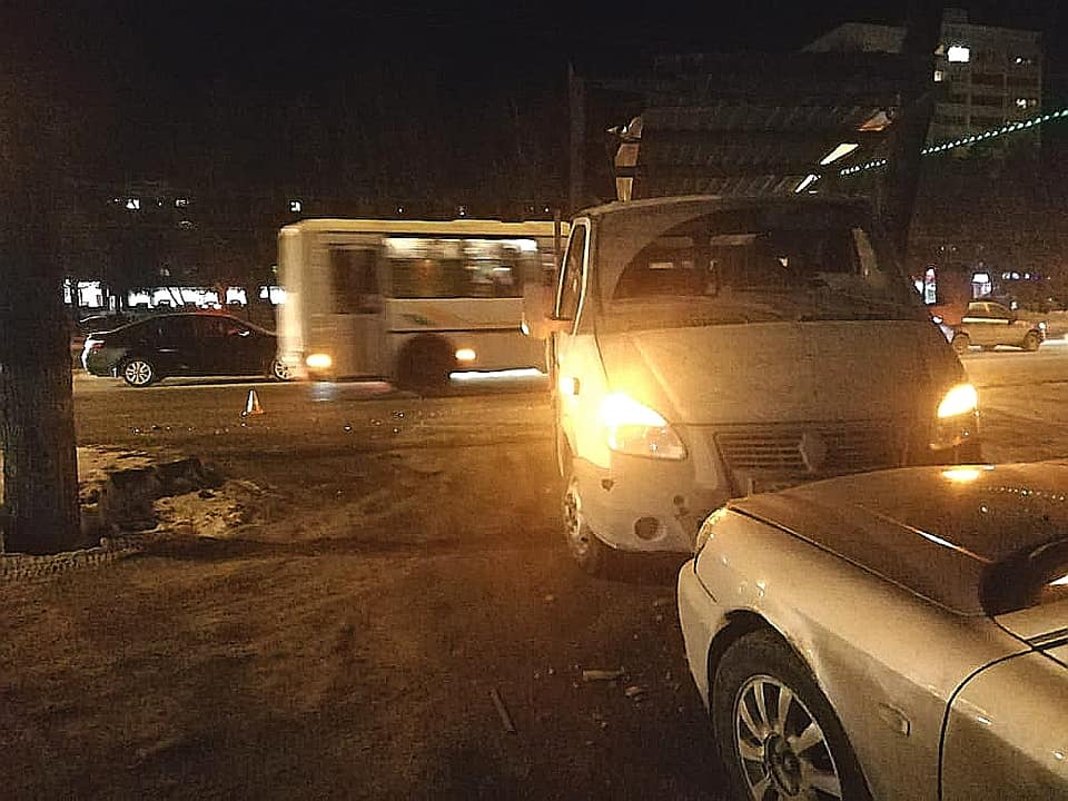 Авария в Уфе: на проспекте Октября в столкнулись маршрутный ПАЗ, «Газель» и автомобиль «Hyundai»