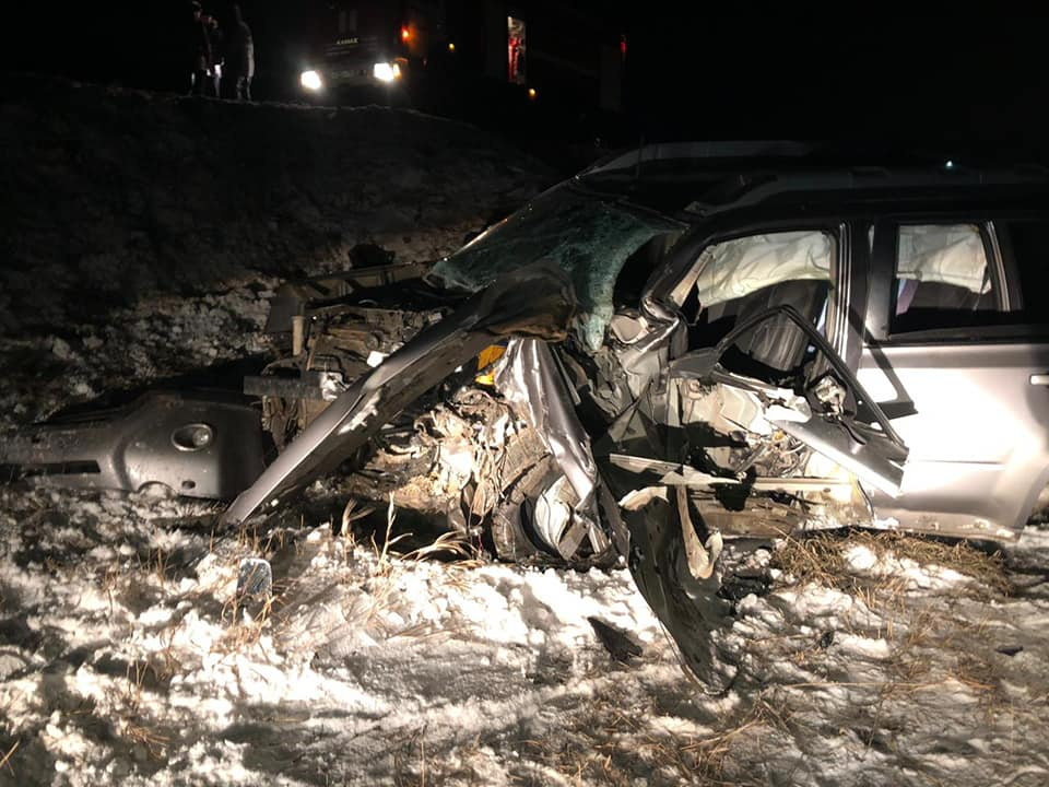 Авария в Дуванском районе: столкнулись встречные Ford Focus и Nissan X-Trail, погибли двое