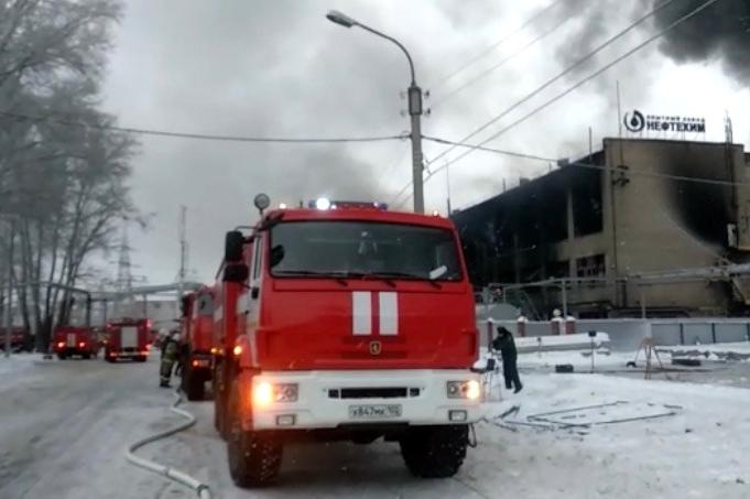 В Уфе локализовали пожар на «Опытном заводе Нефтехим»