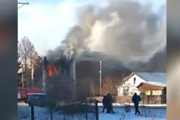В Давлеканово загорелось заброшенное здание школы