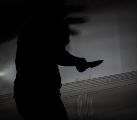Житель Краснокамского района напал с ножом на знакомого