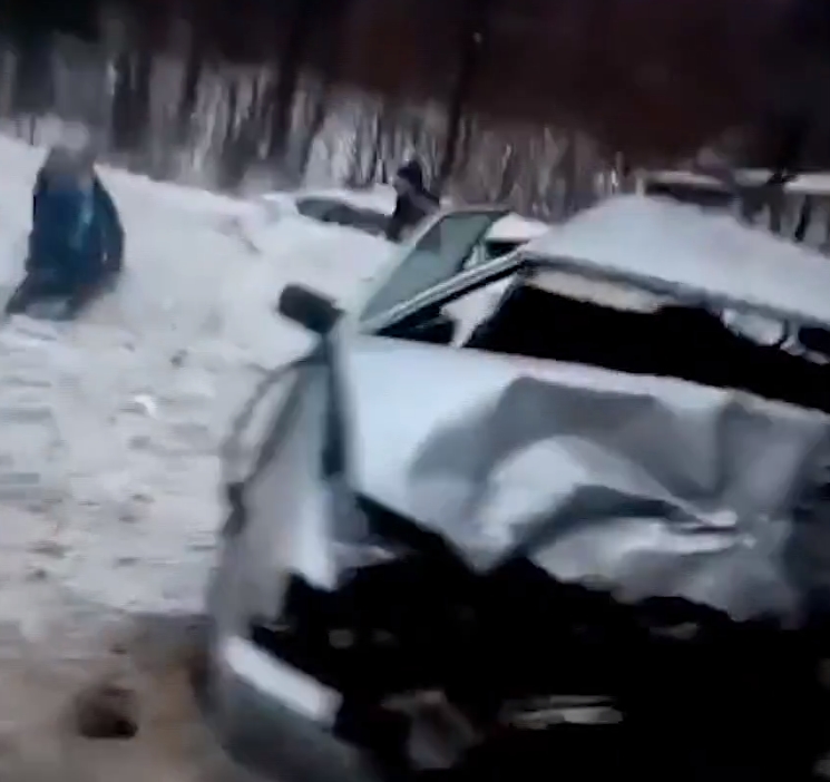 Массовая авария в Бирском районе: на трассе Уфа-Янаул столкнулись три автомобиля
