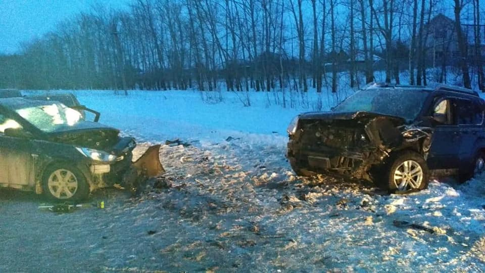 Авария в Башкирии: на трассе Уфа — Чишмы столкнулись  «Hyundai Solaris» и «Nissan X-Trail»