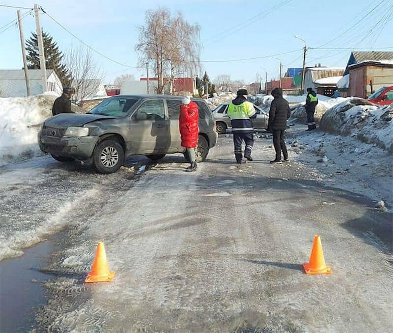 Авария в Уфе: на улице Тимашевской столкнулись сразу три автомобиля