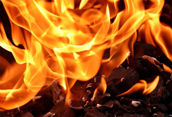 Пожар Нефтекамске: в собственном доме едва не сгорел слабовидящий мужчина