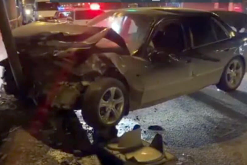 Авария в Уфе: водитель Hyundai Sonata врезался на светофоре с Volkswagen Tiguan | видео