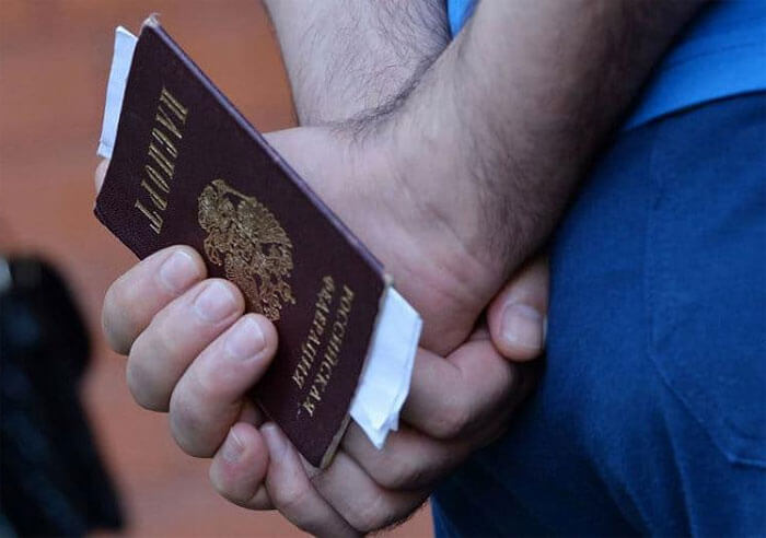 В Башкирии поход в магазин и вынос мусора будет возможен только с паспортом