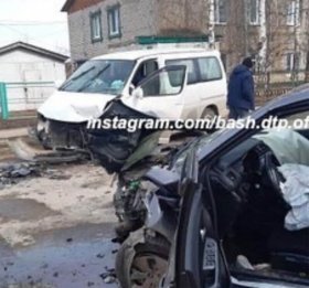 Авария в Дюртюлинском районе: в селе Иванаево столкнулись Kia Rio и минивэн Toyota Granvia