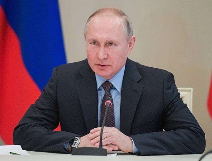 Путин подписал указ о сохранении заработной платы сотрудникам ушедшим на вынужденные «каникулы»
