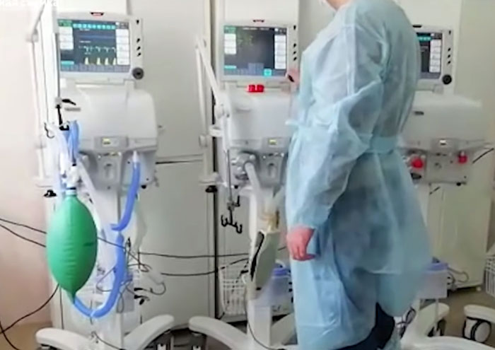 В уфимские больницы поступили 17 новых аппаратов ИВЛ