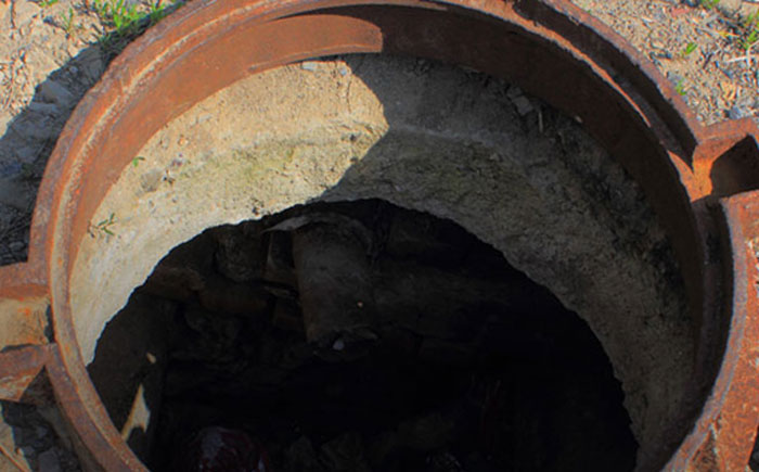 В Давлекановском районе Башкирии ребенок провалился в канализационный колодец