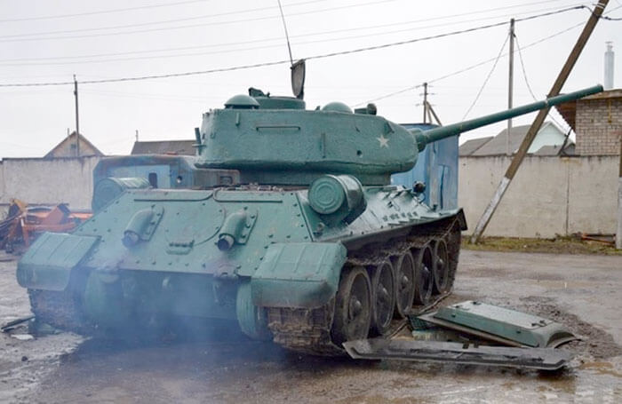 В Караидельском районе решили сделать технический ремонт танку Т-34