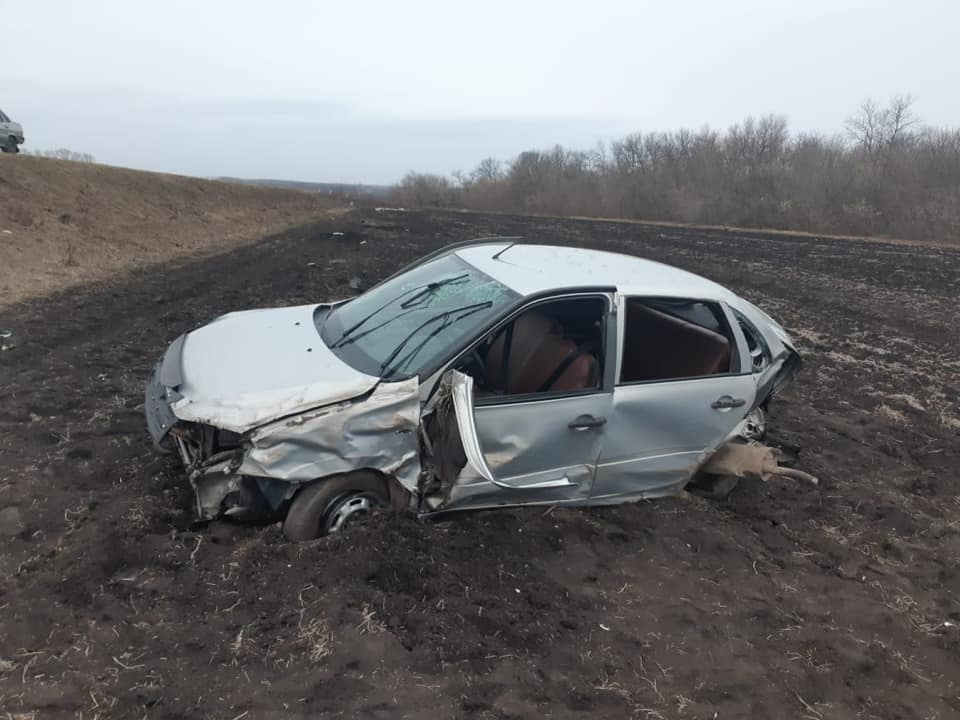 Авария в Чишминском районе: водитель «Лады Гранта» опрокинул автомобиль в кювет