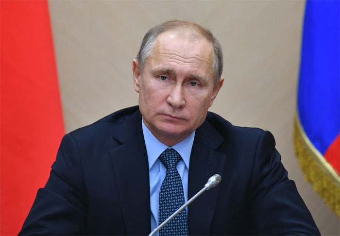 Путин назначил новые выплаты и пособия для семей с детьми