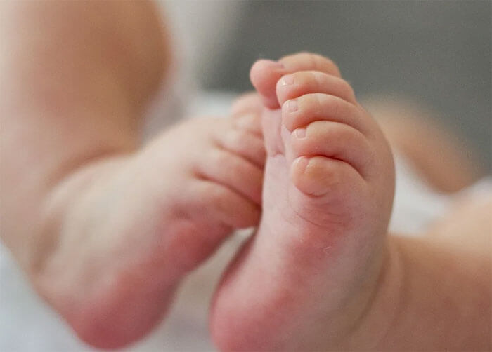 В Туймазах в мусорном баке обнаружили новорожденного ребенка