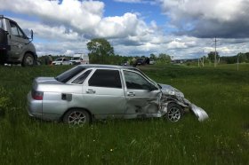 Авария в Архангельском районе: водитель ВАЗ-2110 столкнулся с попутной «Нивой»: есть пострадавшие