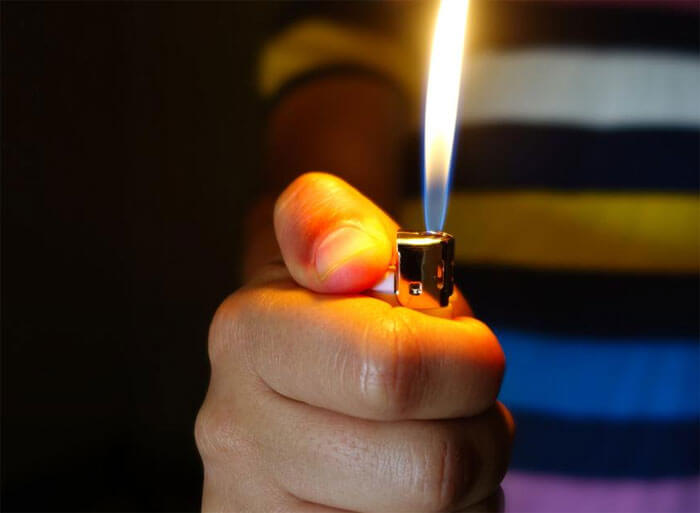 В Башкирии депутаты предложили запретить продавать детям зажигалки