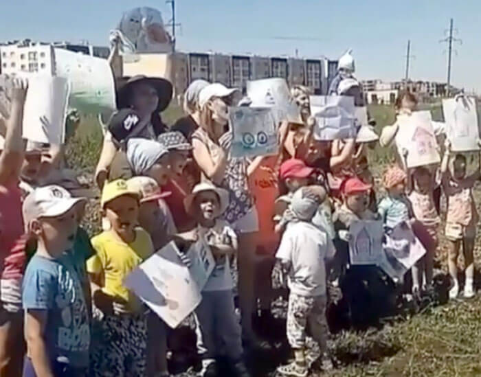 Дольщики "Миловского парка" устроили акцию протеста
