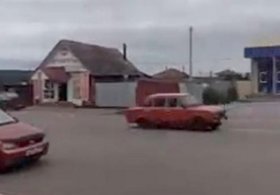 В Дуванском районе пьяный 16-летний подросток за рулем "ВАЗ-2106" пытался скрыться от сотрудников ГИБДД