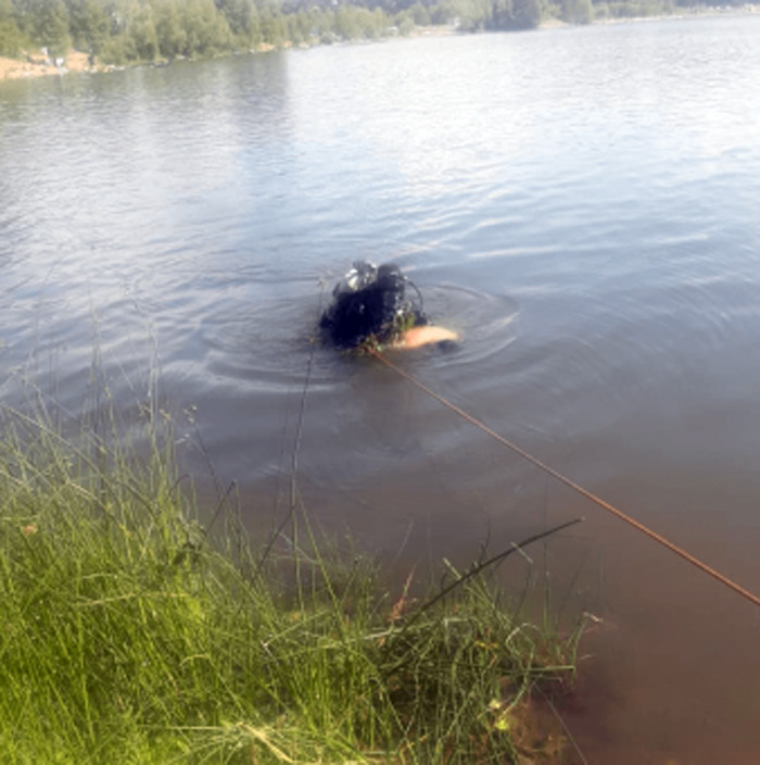 В Башкирии водолазы достали из воды тела двух мужчин