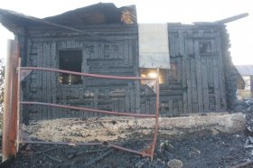 В Учалинском районе Башкирии в пожаре в собственном доме погибли муж с женой