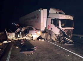 Авария в Салаватском районе: грузовик врезался в пассажирский автобус, погибли 2 человека | ВИДЕО