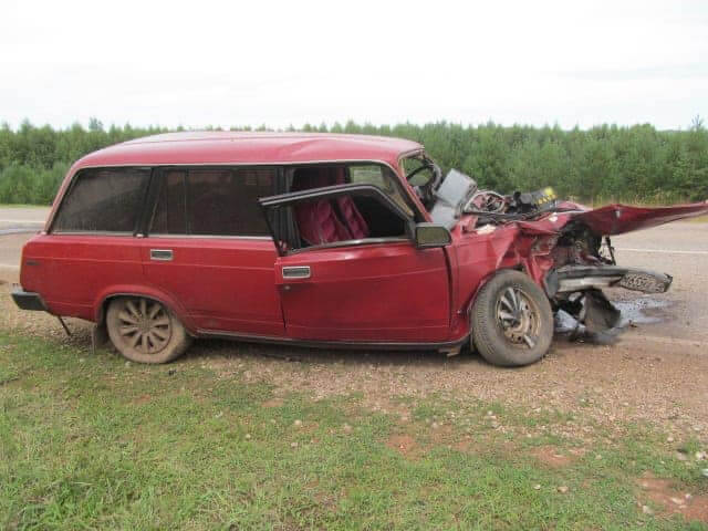 Авария в Стерлибашевском районе: водитель «ВАЗ-2104» не уступил Kia Sportage, погиб человек