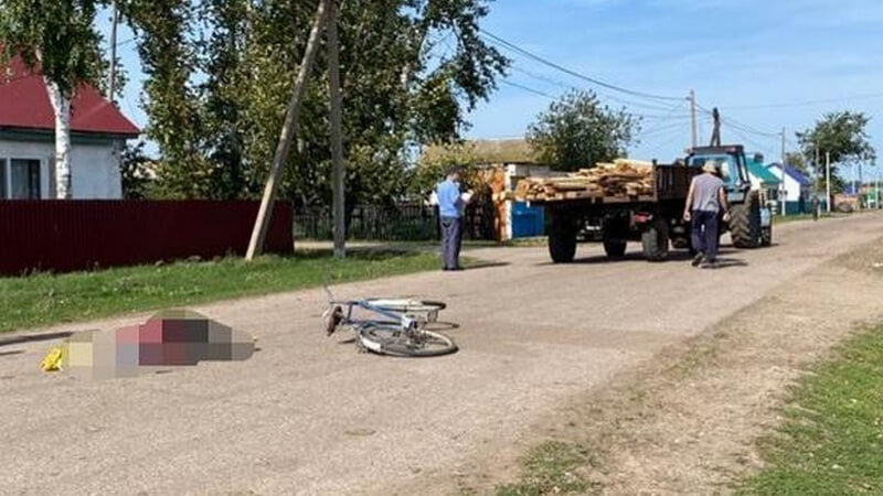 ДТП в Давлекановском районе: под колесами трактора погиб пенсионер на велосипеде