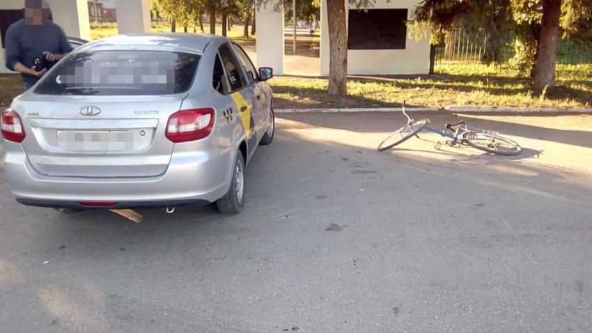 Житель Белебея получил травмы, въехав на велосипеде в автомобиль