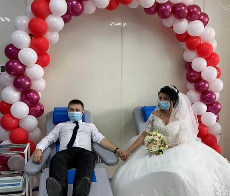 Уфимские молодожены отметили свою свадьбу походом в Центр переливания крови