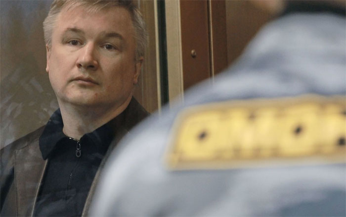 Экс-сенатор Игорь Изместьев назвал Урала Рахимова заказчиком организованных им убийств