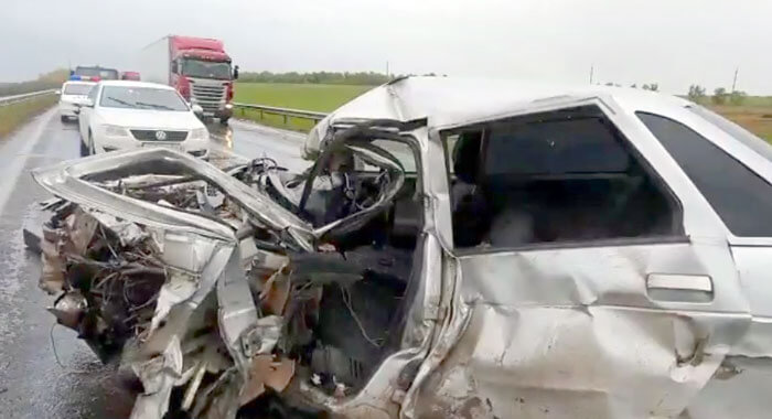 Авария в Кармаскалинском районе: столкнулись ВАЗ-2110 и Mitsubishi L200, погиб водитель | видео