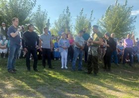 В Абзелиловском районе экоактивисты провели флешмоб против разработки горы Кырктытау | видео