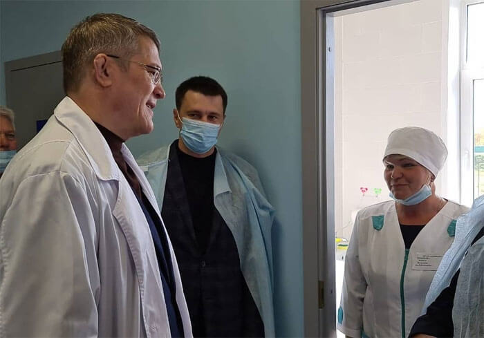 "У меня иммунитет к коронавирусной инфекции": Радий Хабиров рассказал, почему не носит медицинскую маску