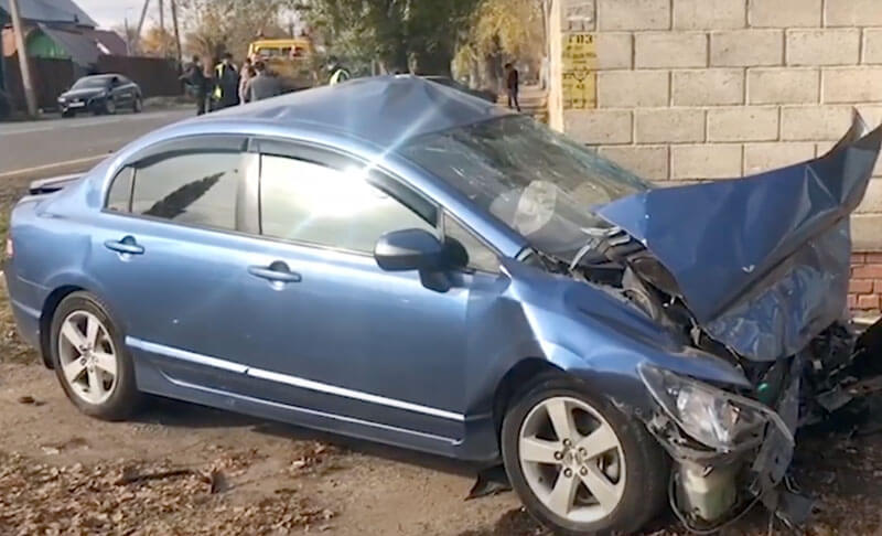 Авария в Стерлитамаке: водитель Honda жестко столкнулся с ВАЗ-2115 | видео