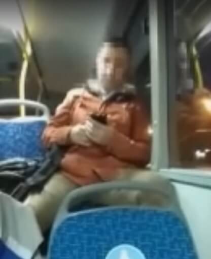 В Уфе мужчина обматерил кондуктора автобуса за просьбу одеть маску | видео