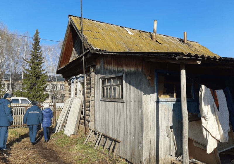 Пьяный житель Нуримановского района едва не сгорел в собственном доме