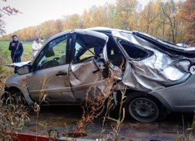 Авария в Илишевском районе: водитель «Лады Гранта» вылетел в кювет и опрокинулся, погибла пассажирка