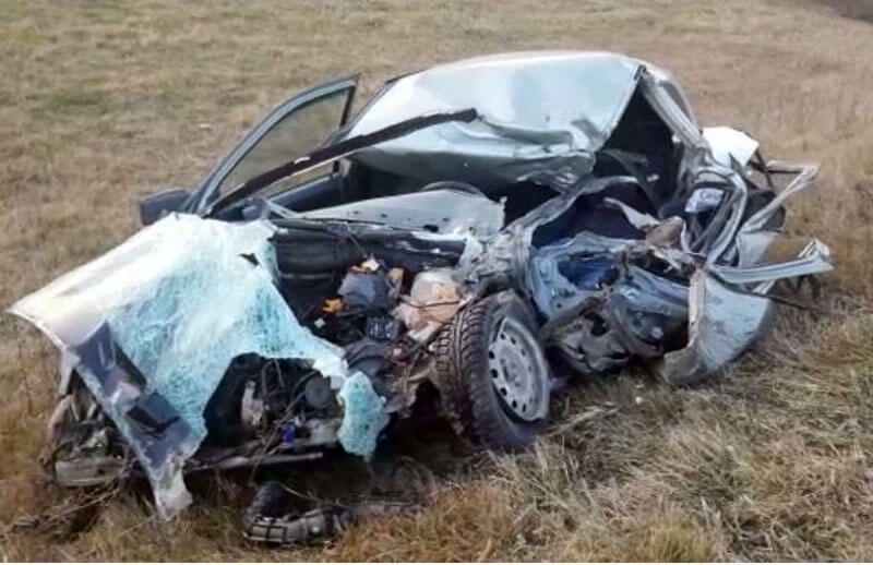 Авария в Туймазинском районе: водитель «Лады Калина» погиб врезавшись в грузовик «НефАЗ»