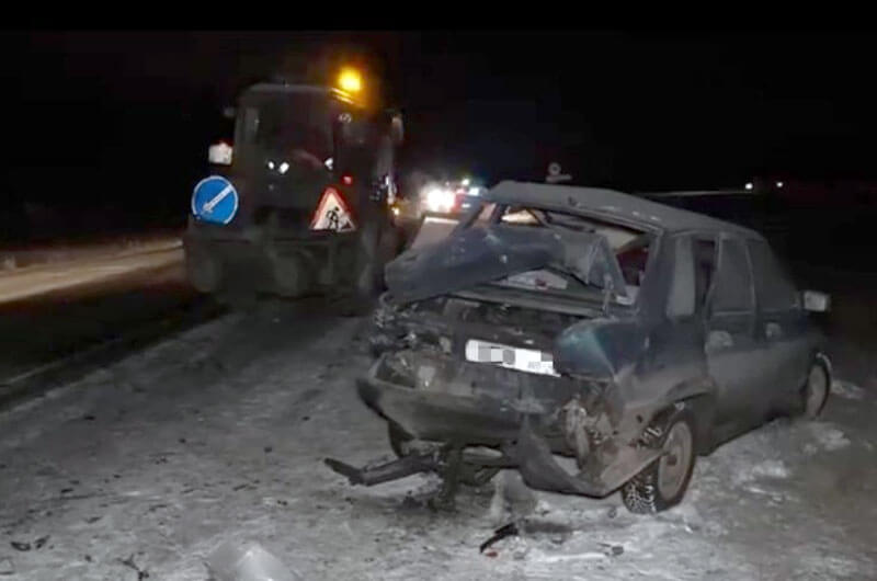 Авария в Туймазинском районе: 63-летний водитель иномарки погиб в ДТП с ВАЗ-21099 и грузовиком
