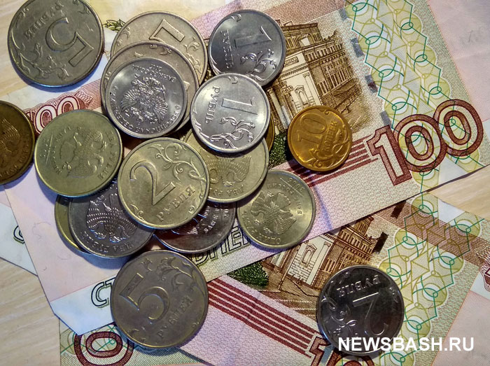 В России перед Новым годом семьям, где есть дети до 7 лет выплатят по 5 тысяч рублей