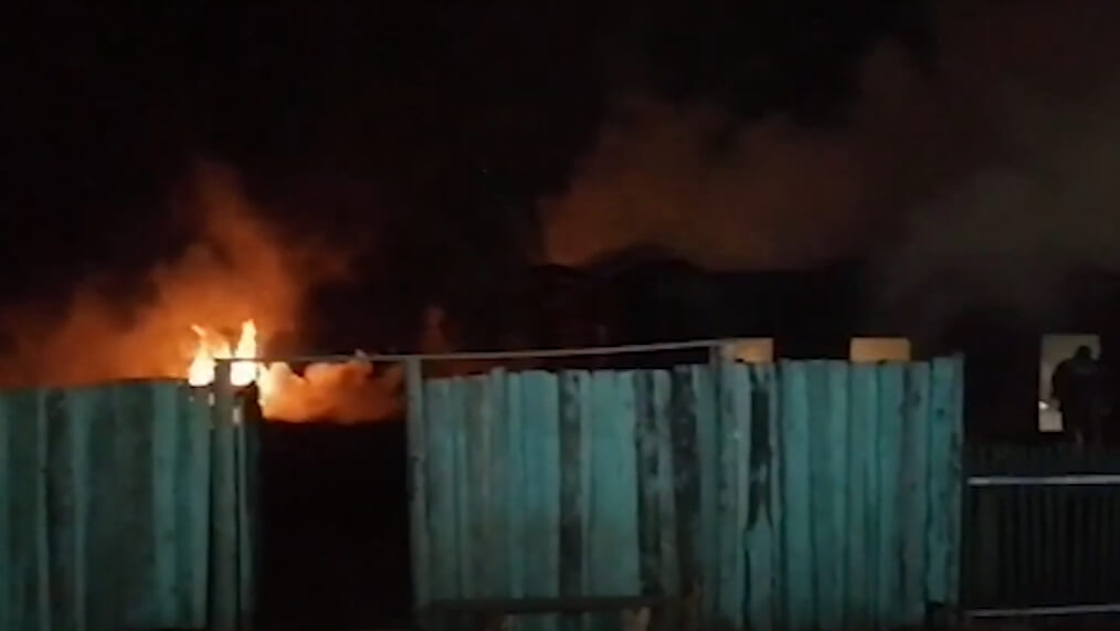 Пожар в Учалинском районе: в частном доме заживо сгорели два человека | видео
